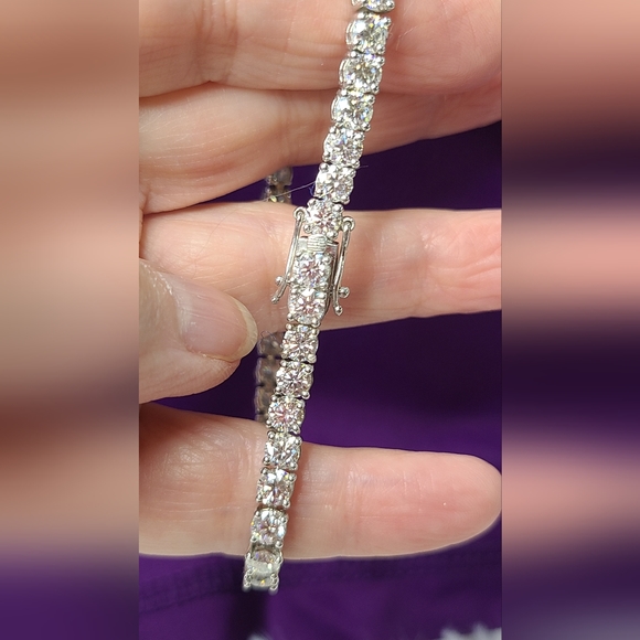 Moissanite Tennis Bracelet 10.75 ctw. Certified - Picture 7 of 15